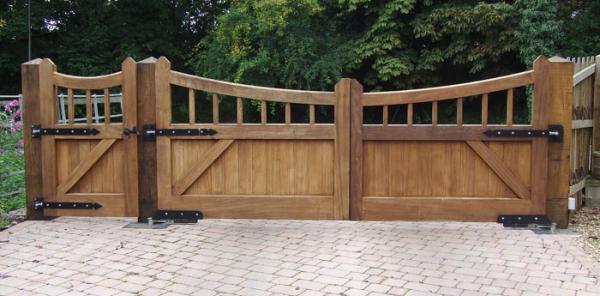 Oak Swing Gates with matching Side Gate